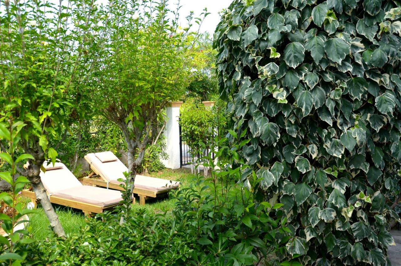 Kostas' Garden Apartment Roda  Luaran gambar