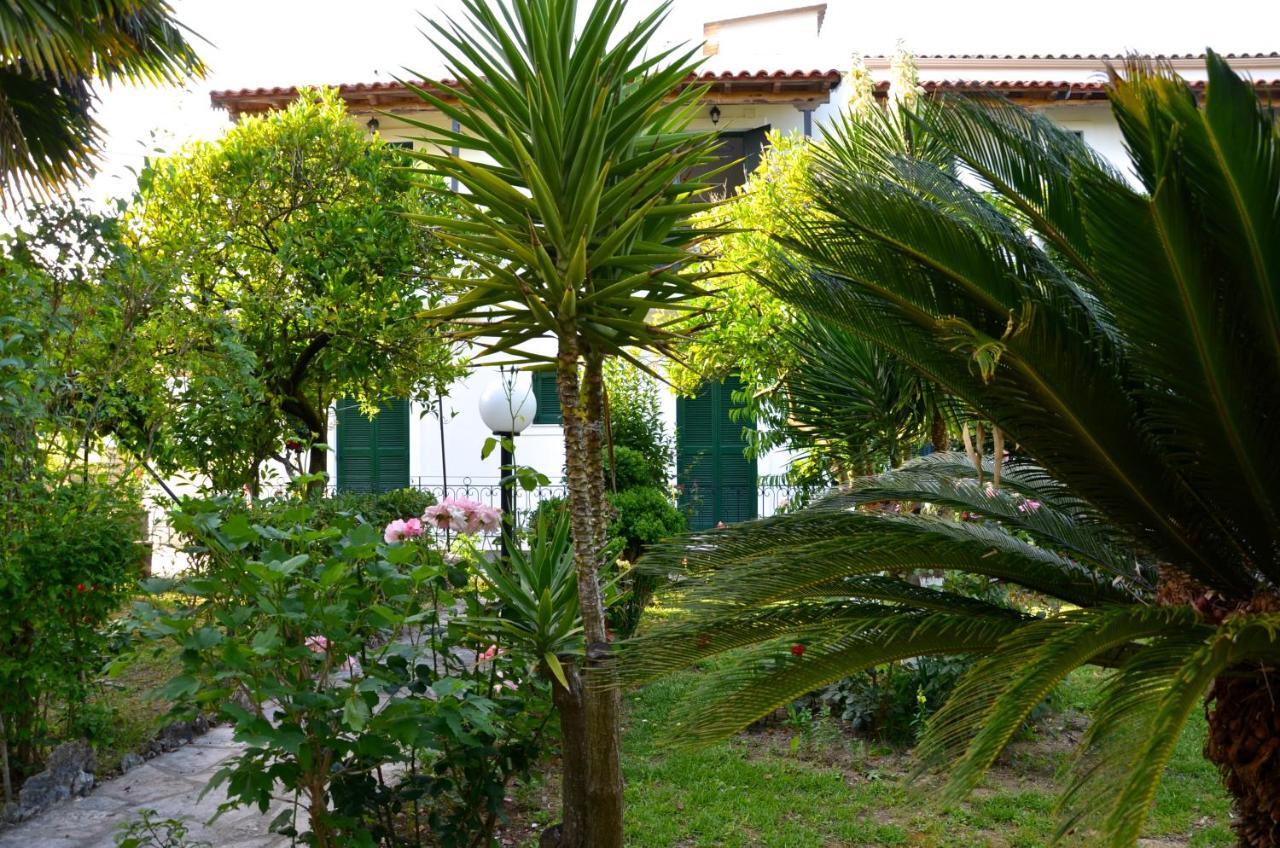Kostas' Garden Apartment Roda  Luaran gambar